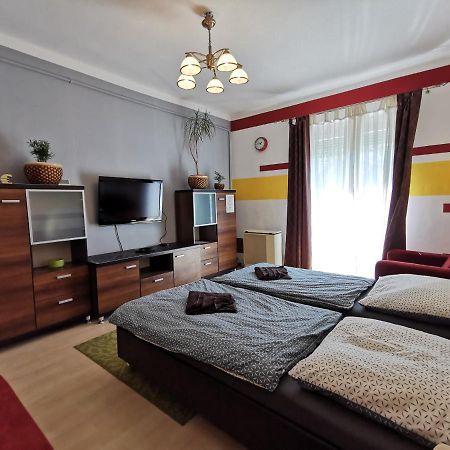 Smart Business Apartman Miskolc Esterno foto