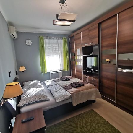Smart Business Apartman Miskolc Esterno foto