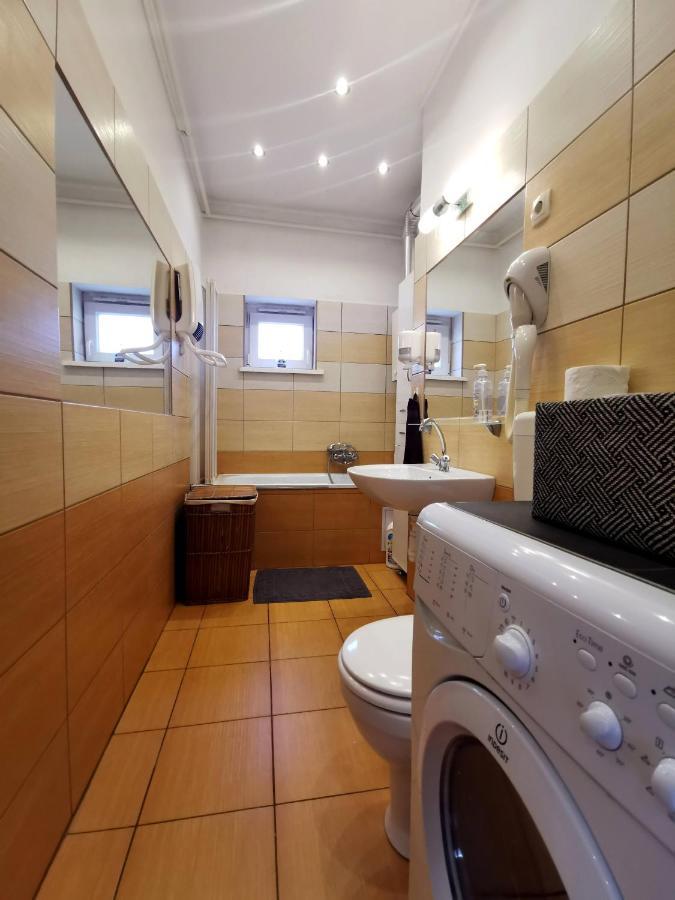 Smart Business Apartman Miskolc Esterno foto
