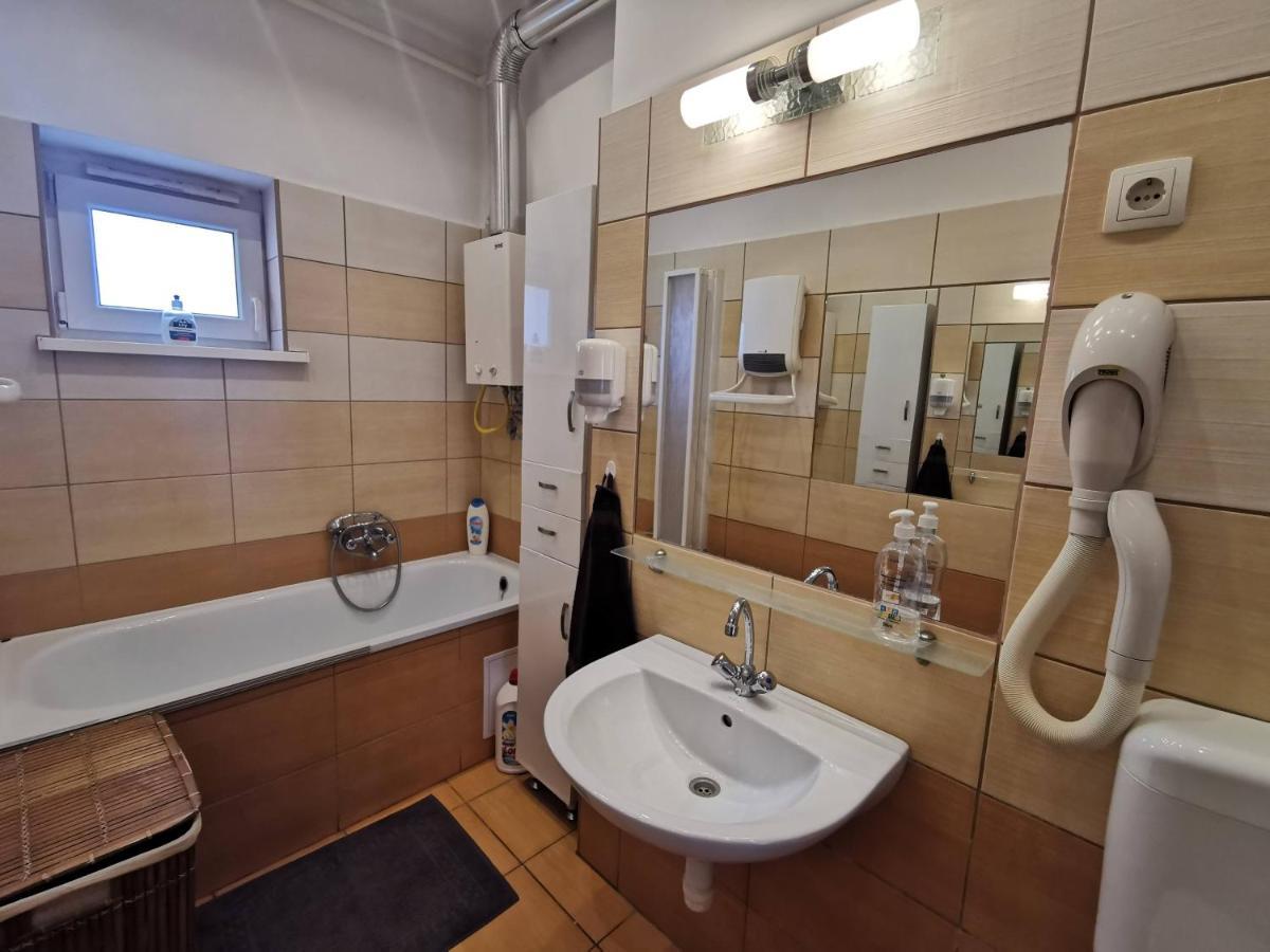 Smart Business Apartman Miskolc Esterno foto