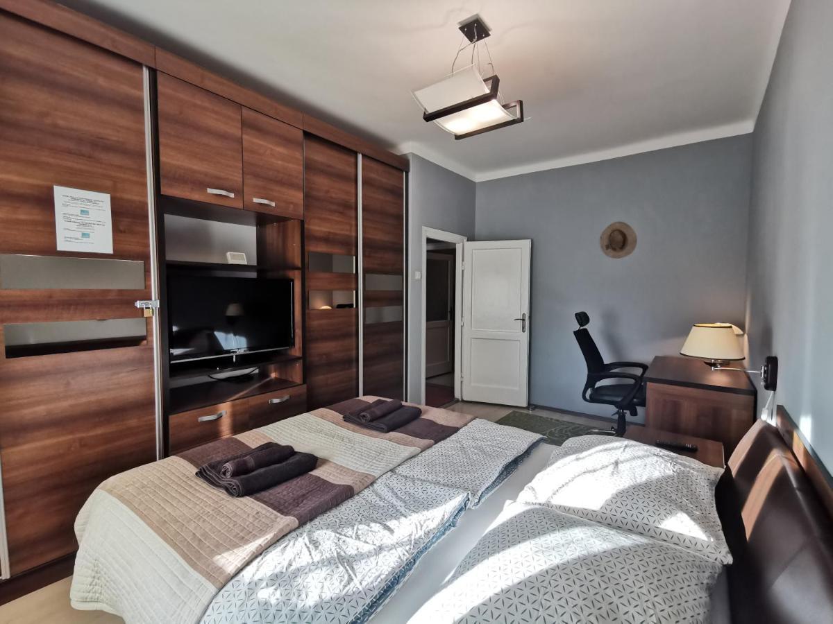 Smart Business Apartman Miskolc Esterno foto