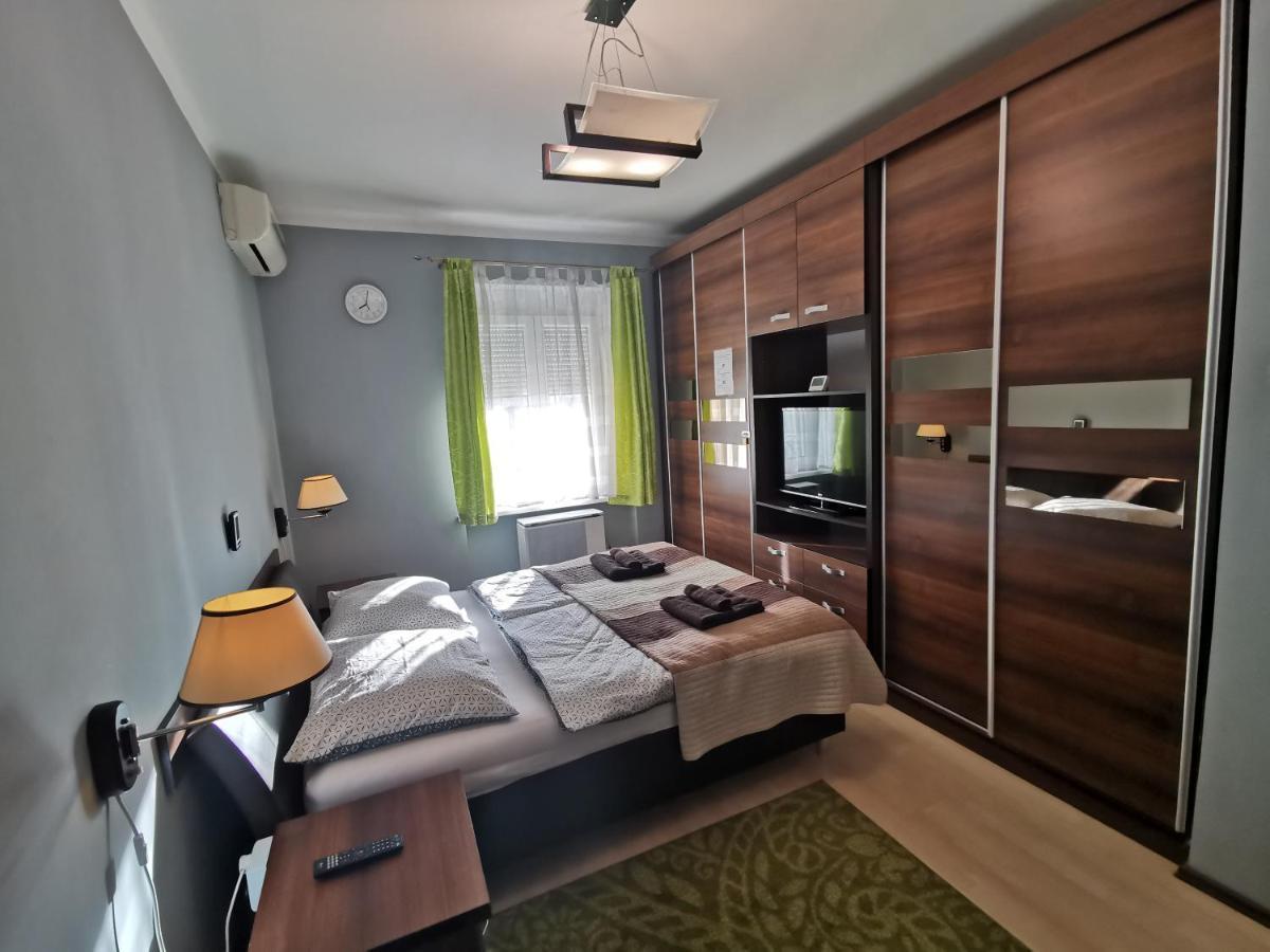 Smart Business Apartman Miskolc Esterno foto