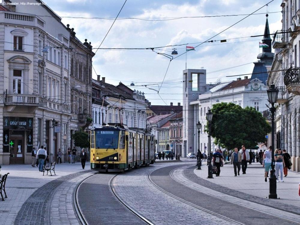 Smart Business Apartman Miskolc Esterno foto